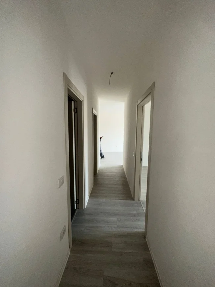 Tirane, shitet apartament 2+1 Kati 6, 109 m² 135.700 € (Astir)