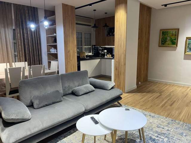 Tirane, shes apartament 2+1+A+BLK Kati 6, 125 m² 110.000 Euro (Rr. e Teleferikut)