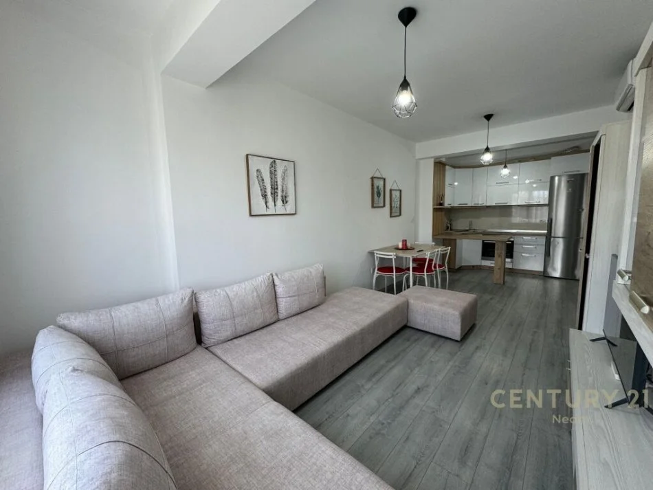 !JEPET ME QIRA APARTAMENT 1+1 TEK REZIDENCA KODRA E DIELLIT 2!