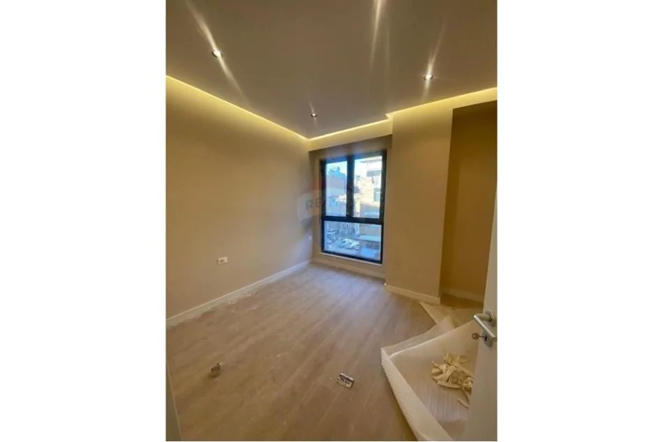 shitet 2+1 , 107 m² 232.000 € (Shitet apartament 2+1 ne nje nga rezidencat me të reja te zones, vetem 4 minuta larg nga Pazari i Ri.)