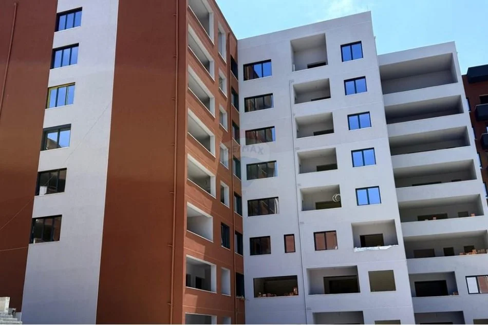 Tirane, shitet apartament Kati 1, 130 m² 233.820 € (Rruga e Elbasanit)