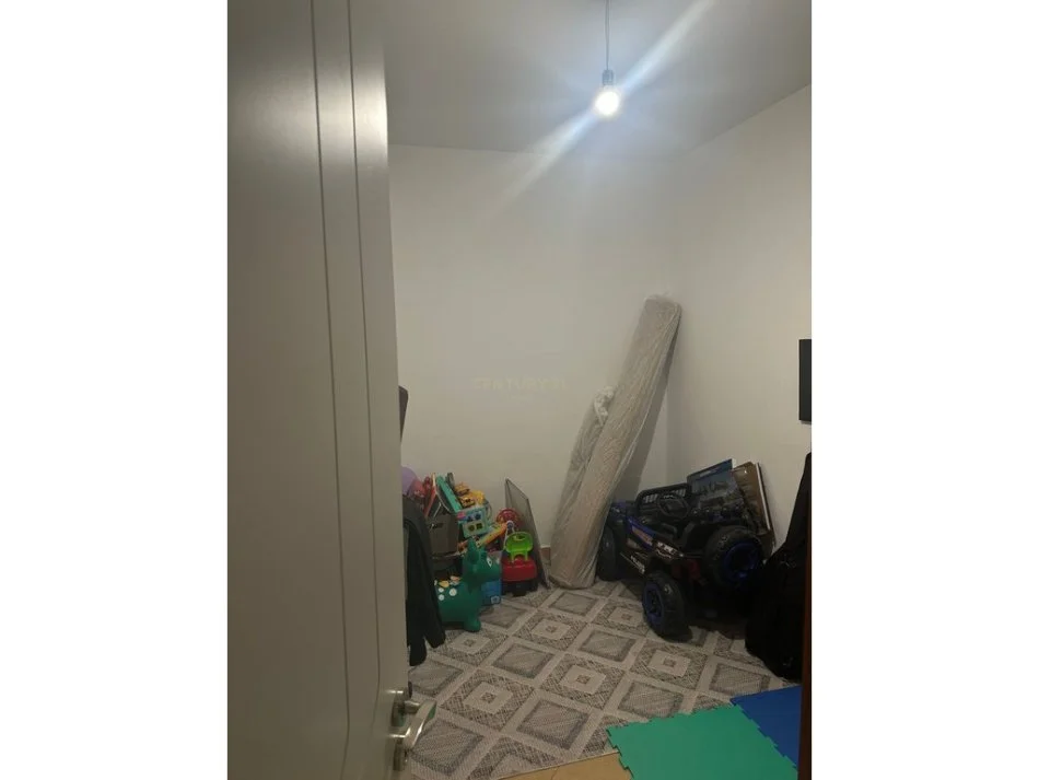 Tirane, jepet me qera apartament 2+1+Ballkon Kati 4, 76 m² 400 € (Fresku, pranë Ana Market, Tiranë)