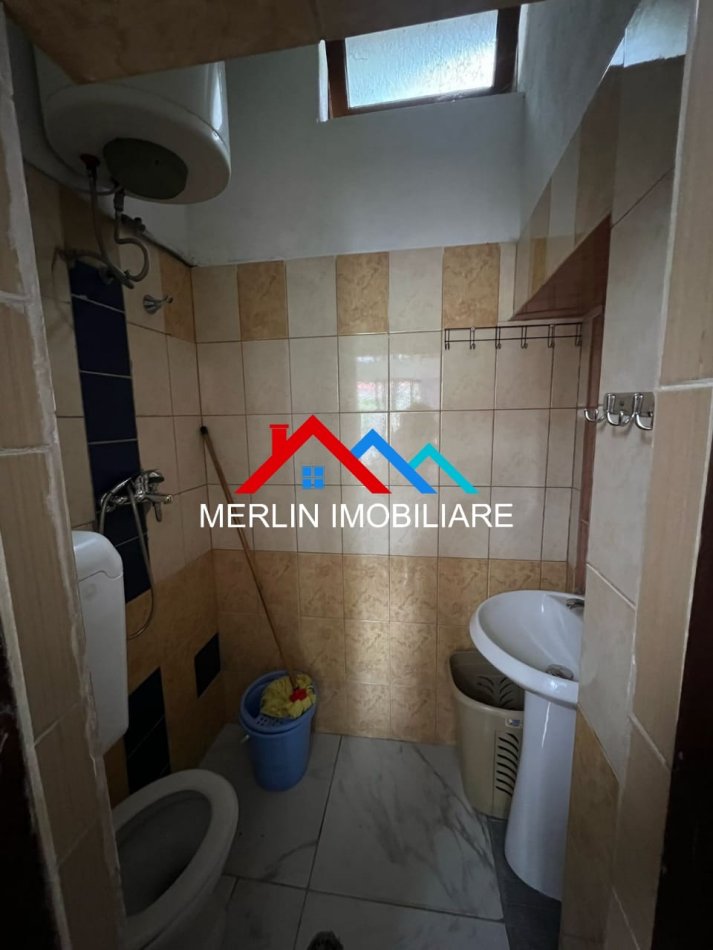 Tirane, jepet me qera apartament 1+1 Kati 1, 40 m² 300 € (RRUGA CESK ZADEJA)