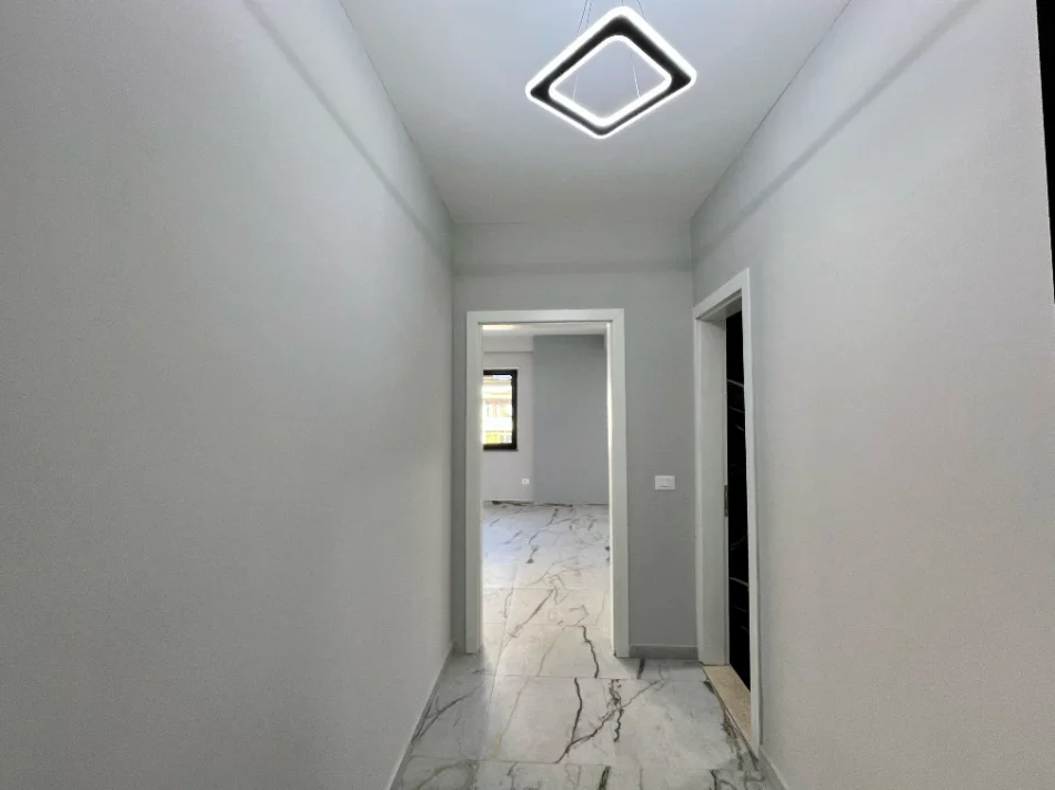 Tirane, jepet me qera apartament 1+1 Kati 3, 74 m² 500 € (Shkolla e Baletit)