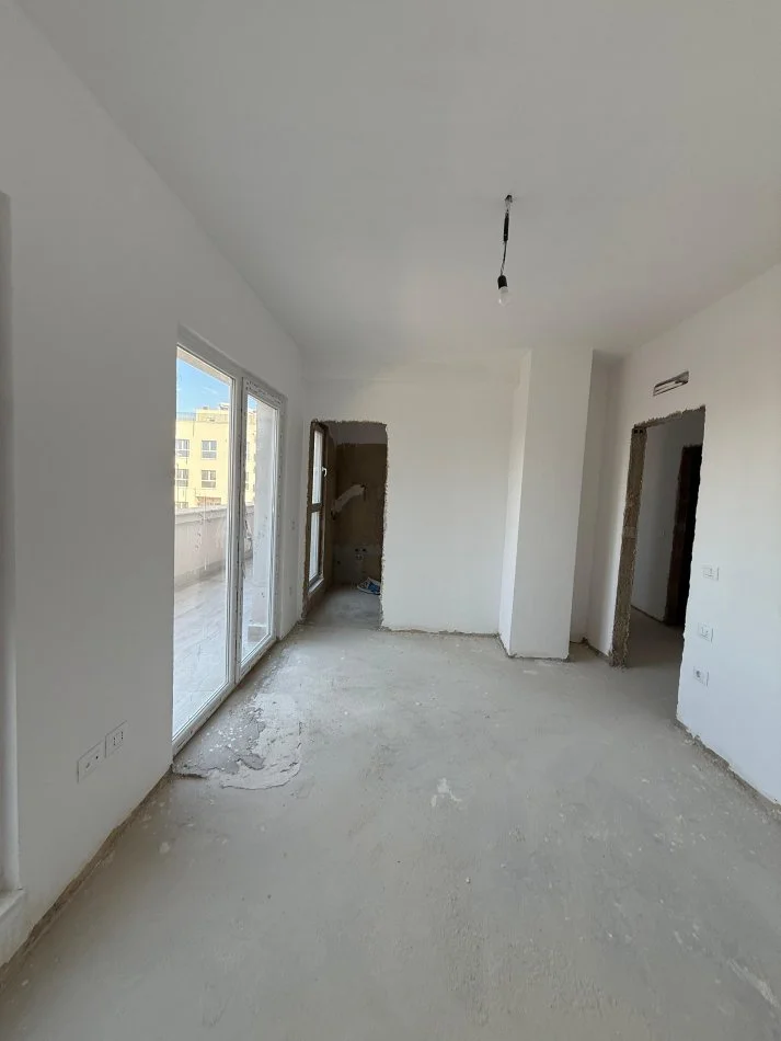 Tirane, shitet apartament+verande 2+1+2 , 122 m² 189.565 € (Aura Complex, Laprake)