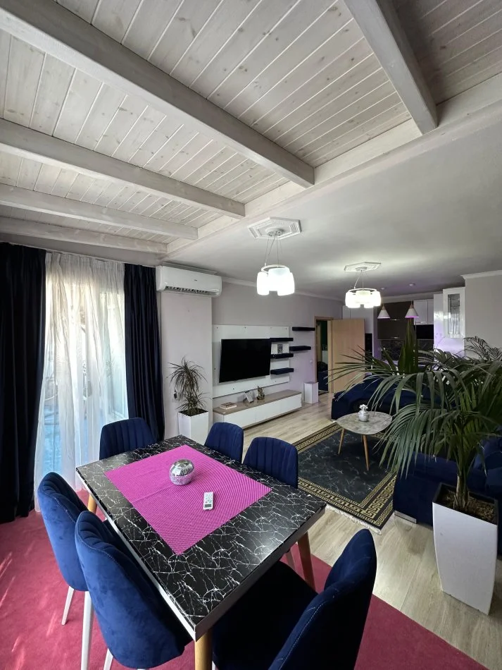 Tirane, jepet me qera apartament 2+1+Aneks+Ballkon Kati 7, 90 m² 500 € (Vila L Astir)