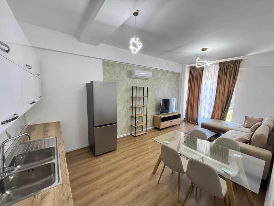 Tirane, jepet me qera apartament 1+1 Kati 2, 59 m² 450 € (Rezidenca Oxa)