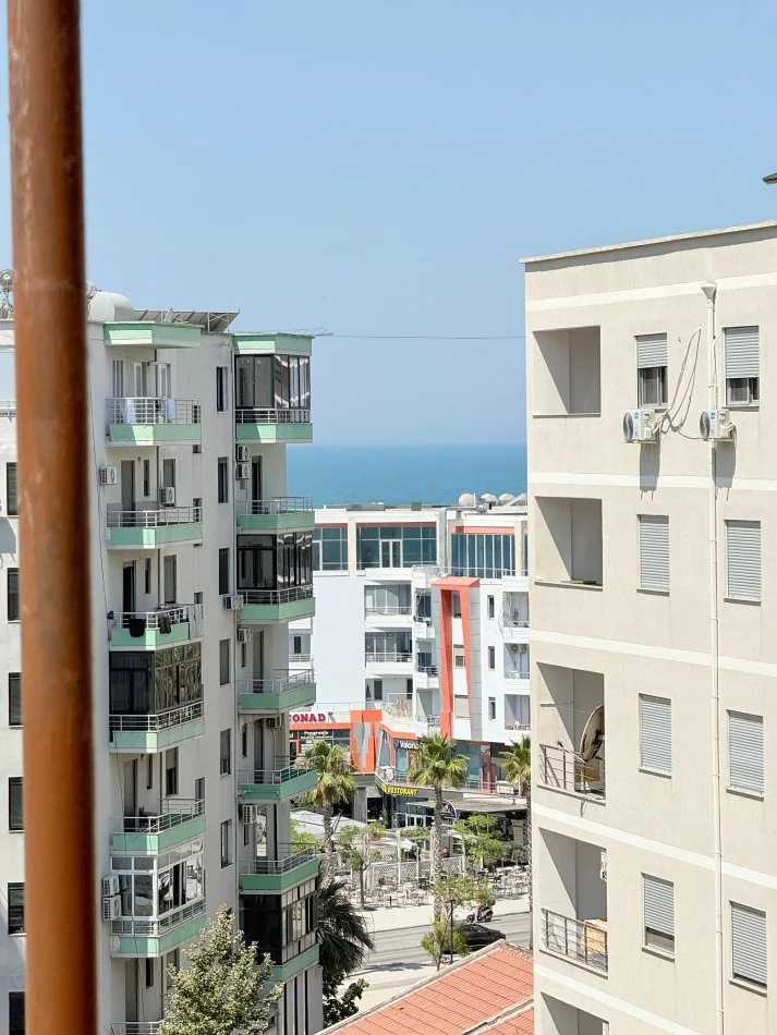 Vlore, jepet me qera apartament 1+1+Ballkon , 60m² 500 € (Lungomare Vlore)
