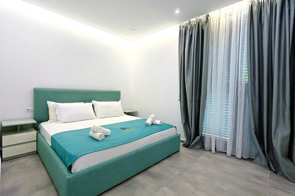 Dhermi - Palase, shitet apartament 2+1 , 101 m² (Drimadhes)