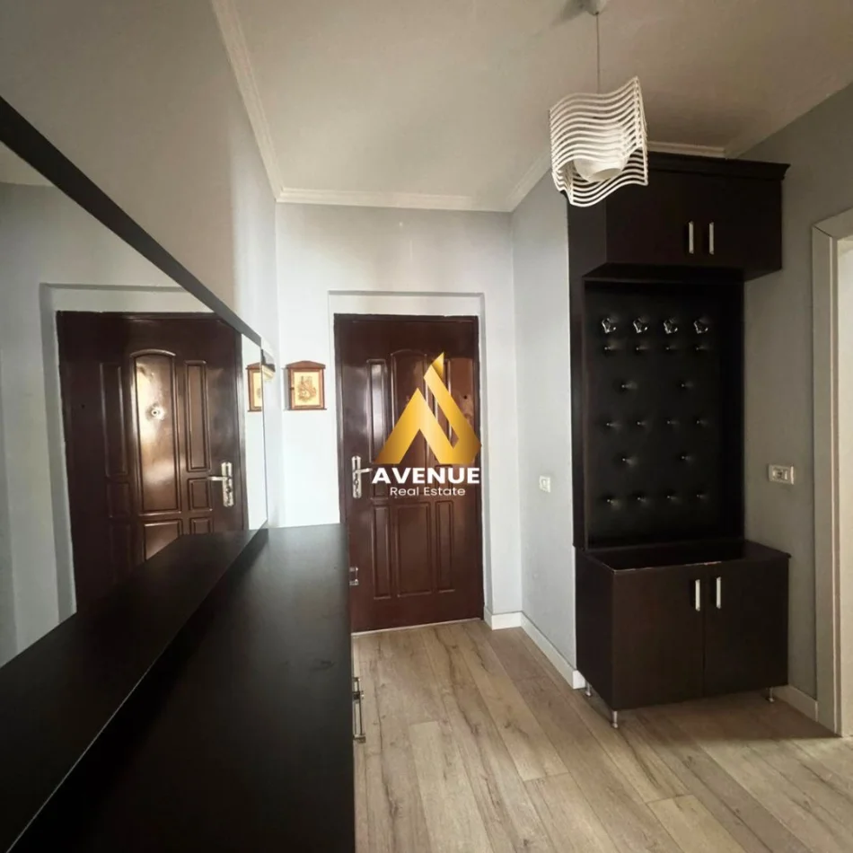 Tirane, jepet me qera apartament 1+1+Ballkon Kati 4, 70 m² 450 € (Rruga Muhamet Deliu)