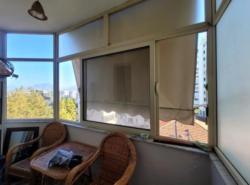 Tirane, jepet me qera apartament 2+1 Kati 6, 95 m² 600 € (Bulevardi Zogu i Pare)