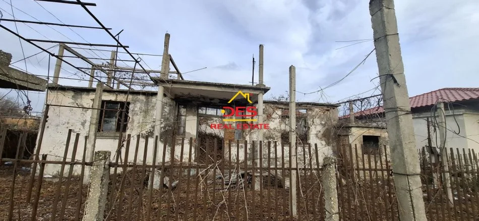 Vlore, shitet shtepi 2+1 Kati 0, 80 m² 35.000 € (Nartë)