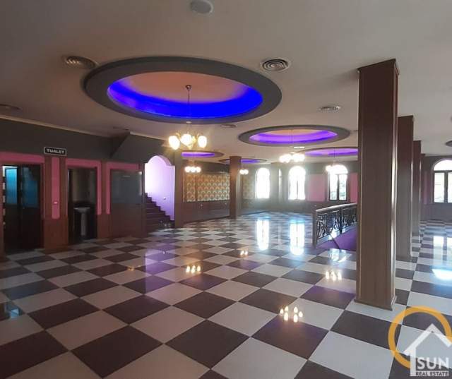 Shkoder, jepet me qera ambjent biznesi Kati 1, 250 m² 1.500 Euro (PEDONALE, SHKODER)