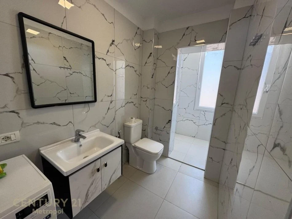 Tirane, jepet me qera apartament 2+1 Kati 5, 70 m² 550 € (Myslym Shyri, Tiranë)