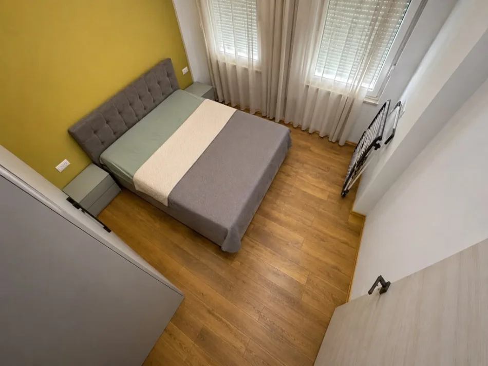 Tirane, jepet me qera Vile 3+1+Ballkon Kati 2, 250 m² 3.600 € (White House Teg)