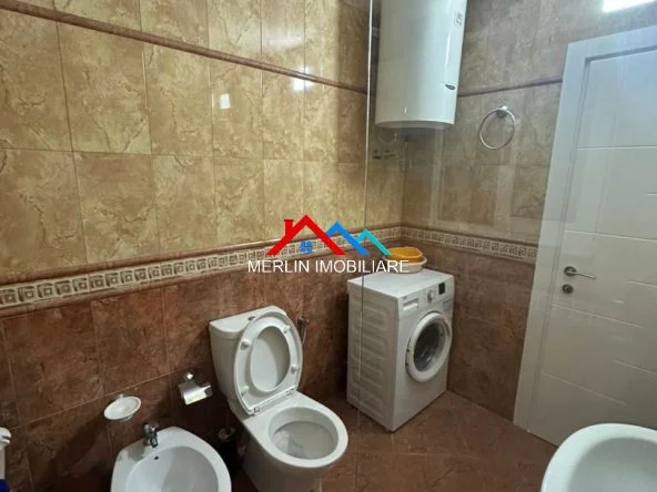 Tirane, jepet me qera apartament 2+1+Ballkon Kati 2, 81 m² 672 € (RRUGA STUDENTI,ISH-FUSHA E AVIACIONIT)