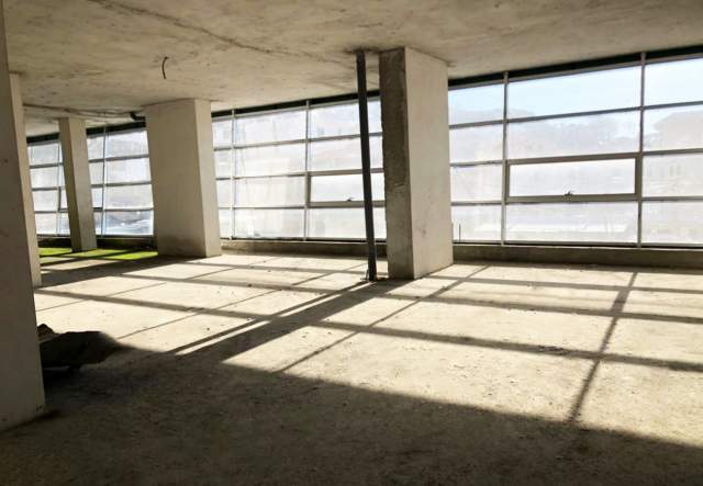 Shkoder, shitet 1.100 m² 557.000 Euro (Shkoder)