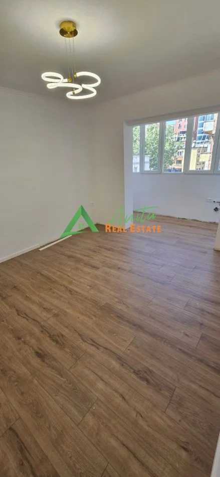 Tirane, jepet me qera apartament 2+1 Kati 4, 64 m² 169.000 € (Rr. E Kavajes)