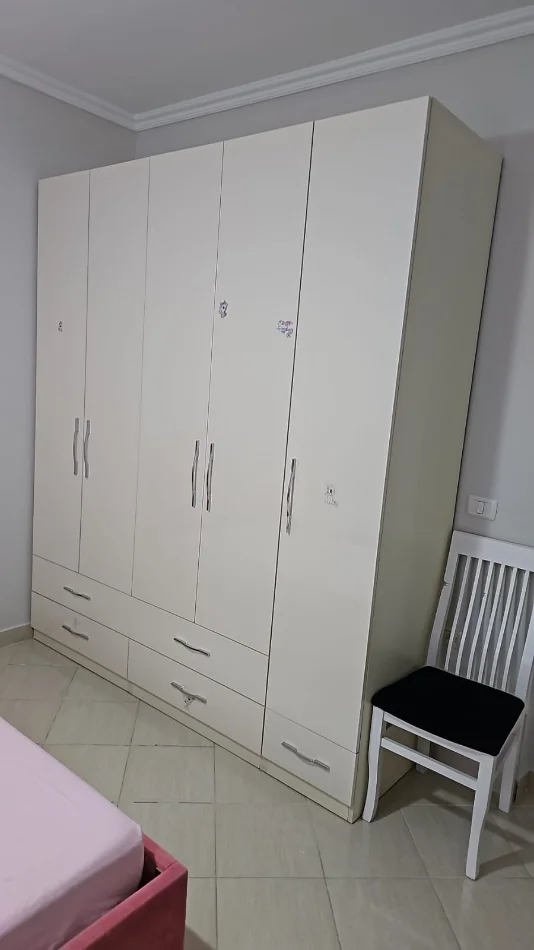Tirane, jepet me qera apartament 2+1 Kati 2, 100 m² 600 € (Kodra e Diellit)