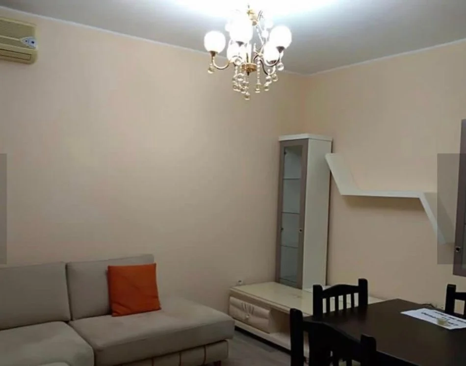 Tirane, jepet me qera apartament 1+1 Kati 3, 60 m² 450 € (Rruga Gjon Buzuku ,(Rruga e dibres ))
