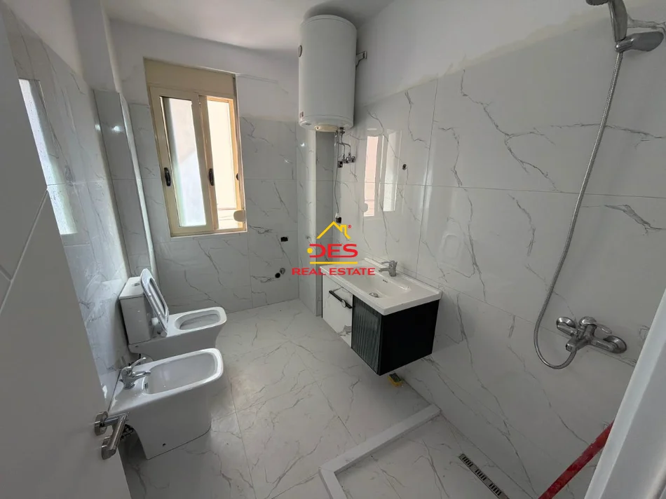 Vlore, shitet apartament 2+1+Ballkon Kati 4, 116 m² (Rruga Gjergj Arianiti)