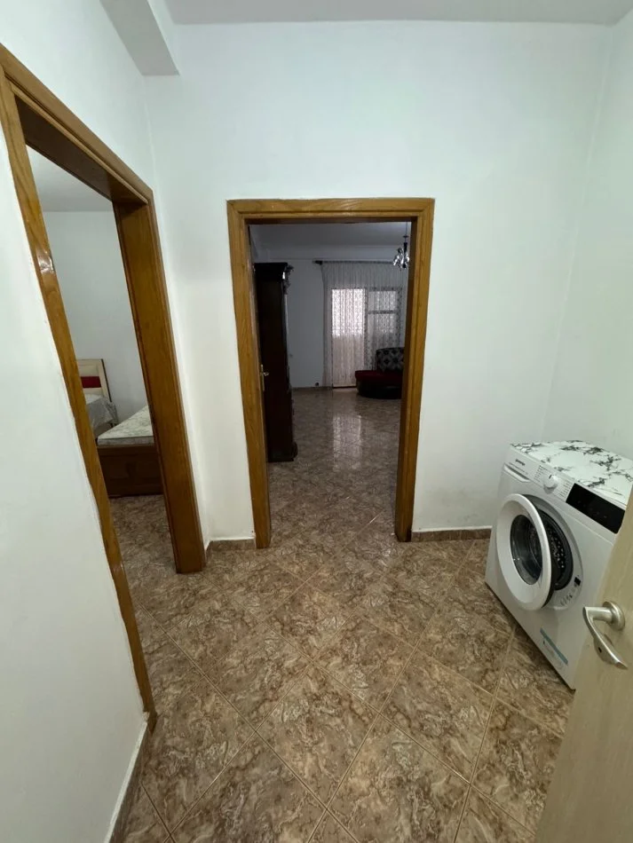 Tirane, jepet me qera apartament 2+1+Aneks+Ballkon Kati 5, 120 m² 450 € (Don Bosko, Pran Restorant Gjelit.)