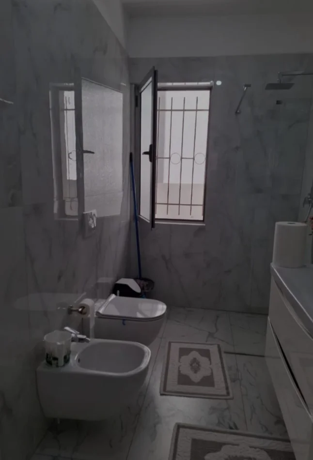 Tirane, shitet 3+1+Ballkon Kati 5, 134 m² 220.000 € 