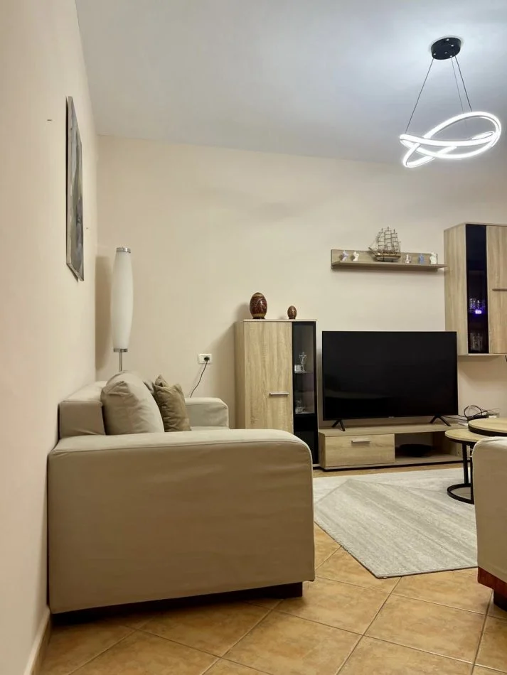 Tirane, jepet me qera apartament 2+1+Aneks Kati 3, 75 m² 650 € (Myslym Shyri)