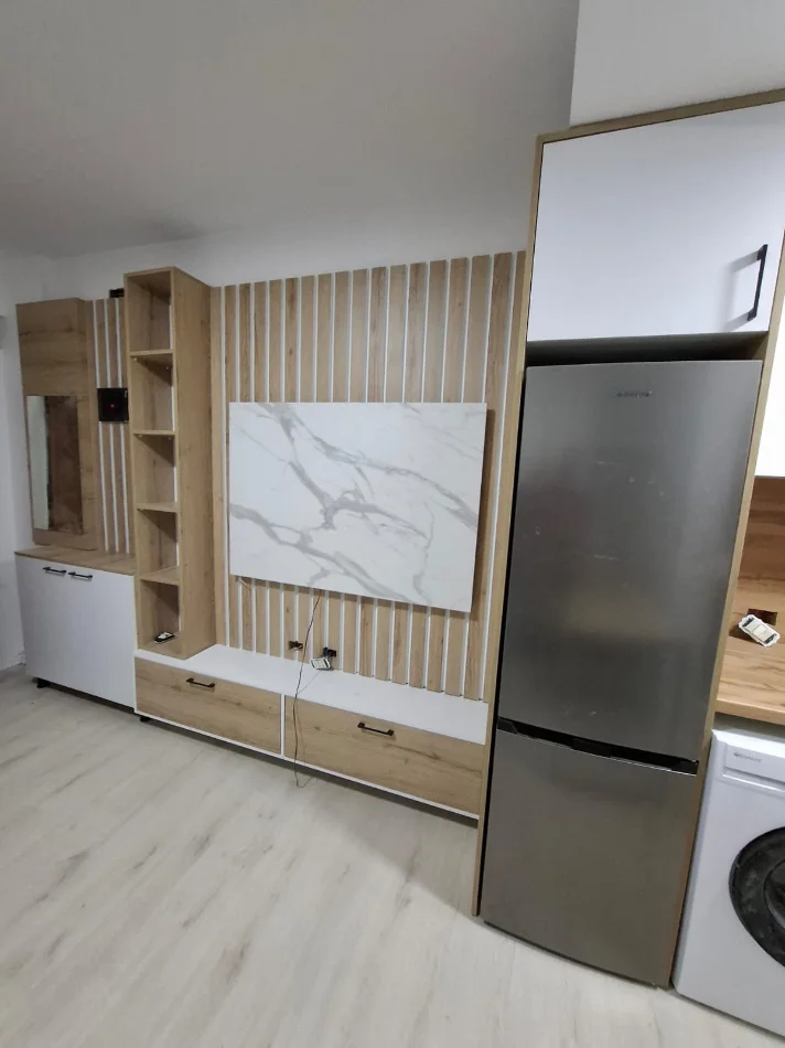 Tirane, jepet me qera apartament Studio Kati 0, 40 m² 400 € (21 dhjetori)