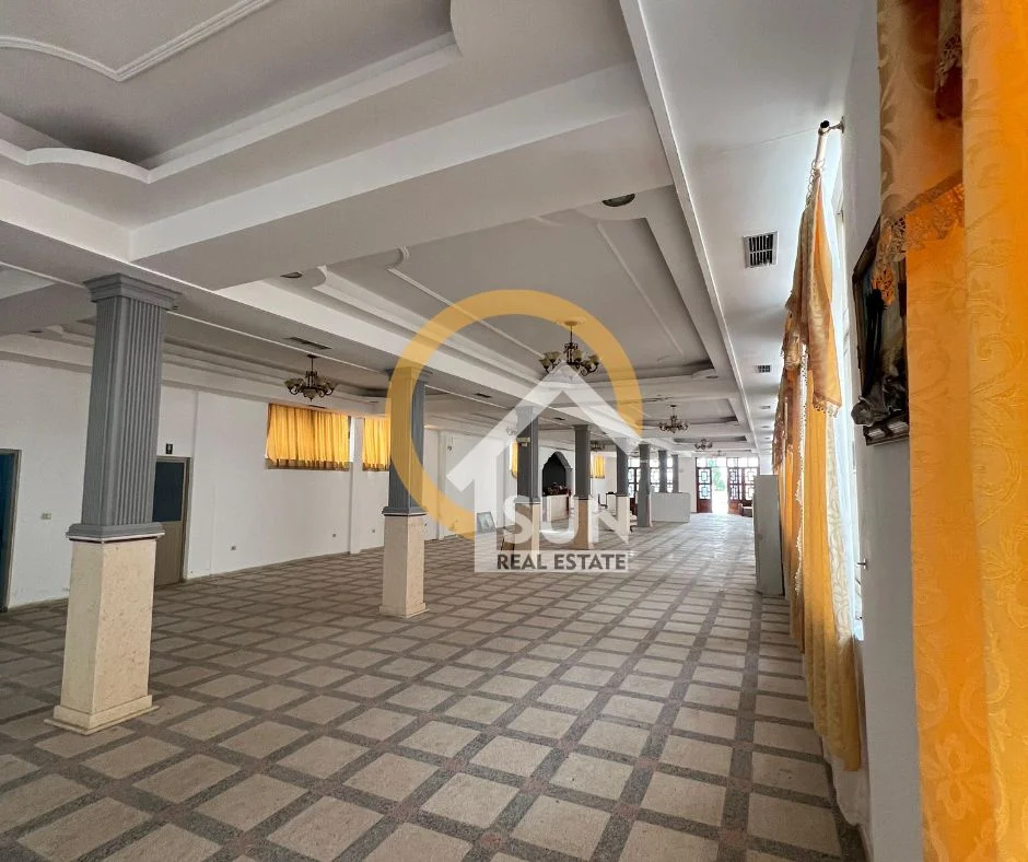 Shkoder, jepet me qera ambjent biznesi Kati 1, 720 m² 500 € (BAHCALLEK, SHKODER)