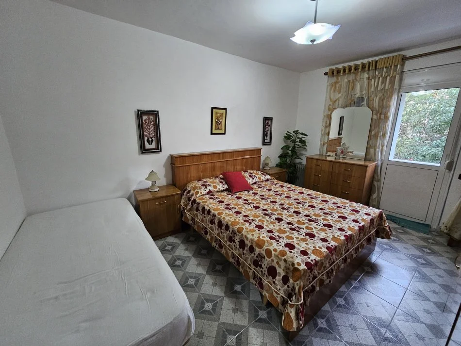 Tirane, jepet me qera apartament 2+1+Ballkon Kati 3, 500 € (21 Dhjetori)