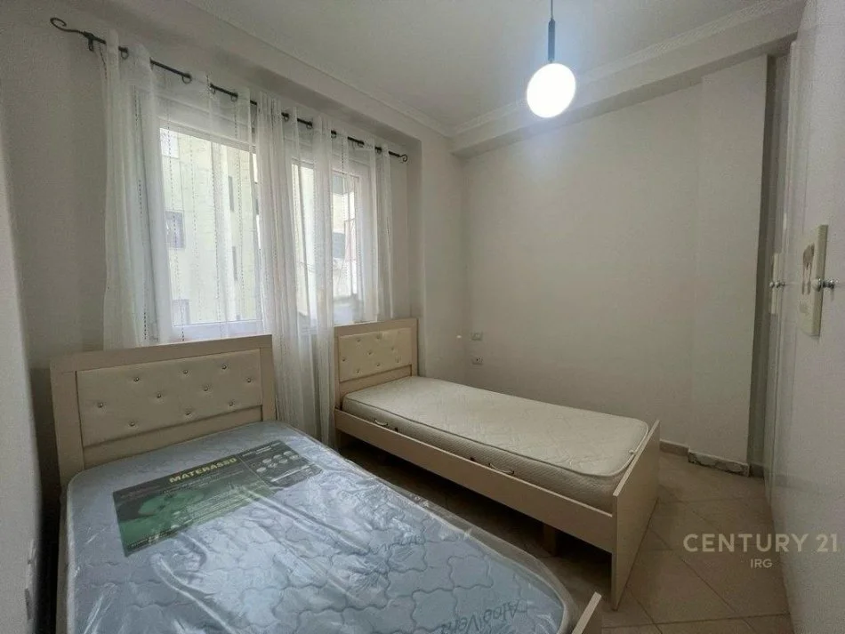Tirane, jepet me qera apartament 2+1+Ballkon Kati 3, 60 m² 450 € (Kodra e Diellit, Rruga Bill Klinton, Tiranë)