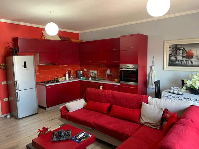 Durres, jepet me qera apartament 1+1+BLK Kati 6, 55 m² 220 Euro