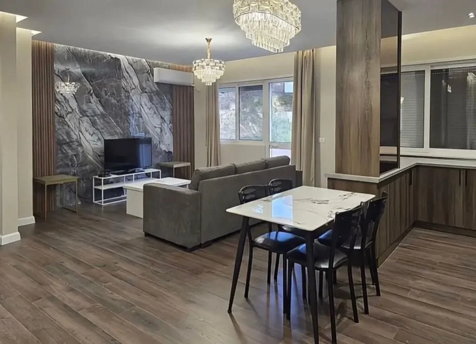Shqiperi, shitet apartament 2+1+Ballkon Kati 2, 120 m² 199.000 € (KOPSHTI BOTANIK)