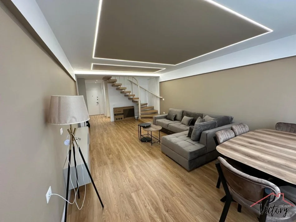 Tirane, jepet me qera apartament duplex 2+1 Kati 2, 100 m² 1.500 € 
