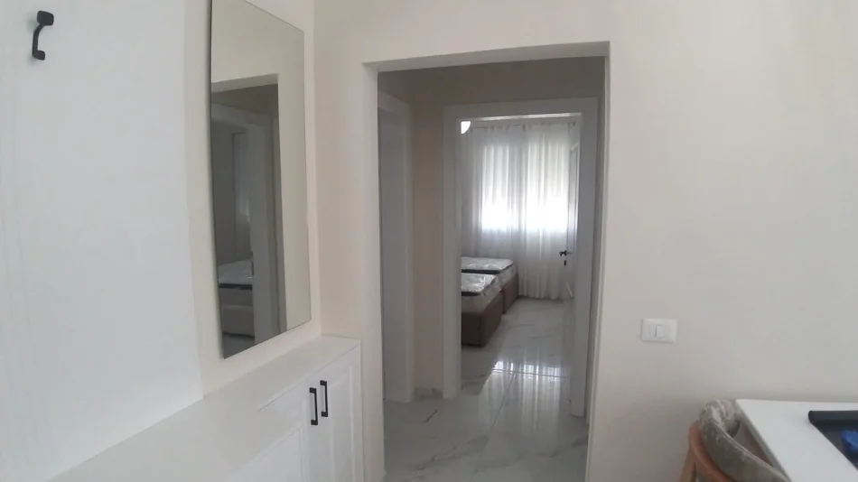 Tirane, jepet me qera apartament 2+1 Kati 5, 84 m² 800 € (ndre mjeda)