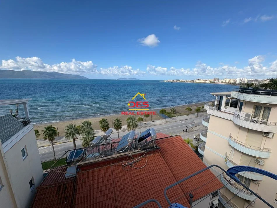 Vlore, jepet me qera apartament Kati 8, 50 m² 400 € (Rruga Murat Tërbaçi)