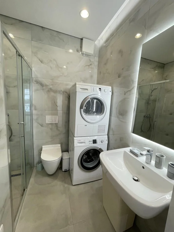 Tirane, shitet apartament 3+1+Aneks+Ballkon Kati 1, 110 m² 275.000 € (Liqeni i Thate)