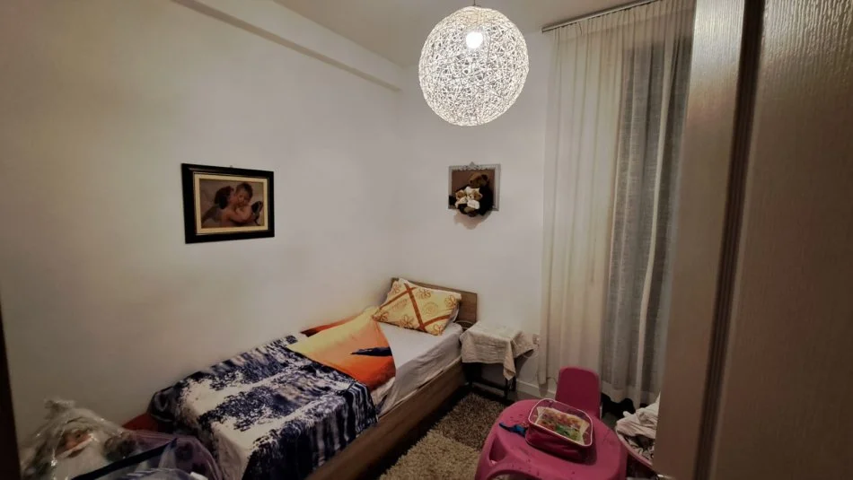 Tirane, shitet apartament 2+1+Ballkon Kati 8, 104 m² 149.000 € (Fresk)