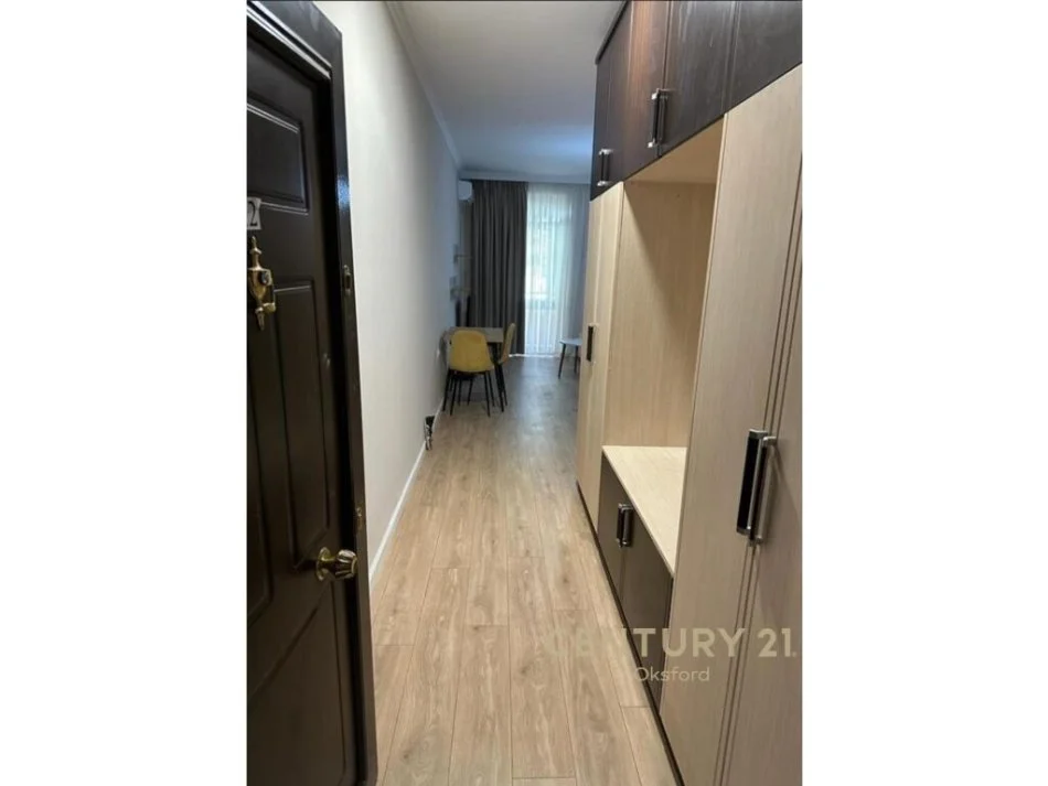 Shqiperi, jepet me qera apartament 1+1 Kati 7, 145 m² 520 € (Liqeni i Thatë! )
