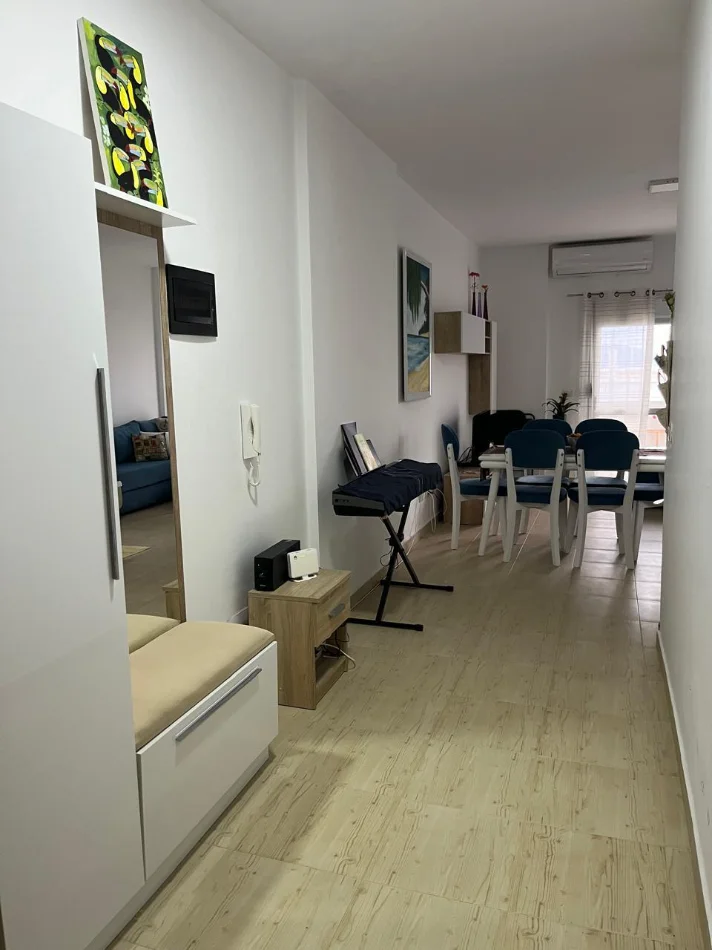 Vlore, shitet apartament 2+1+Ballkon Kati 7, 108 m² 199.000 € (Lungomare, pranë Shkollës së Marinës)