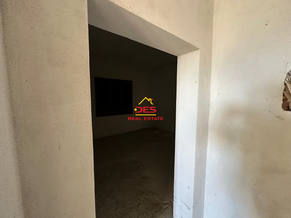 Vlore, shitet shtepi 2+1+Ballkon Kati 0, 115 m² 95.000 € (Babicë e Madhe)