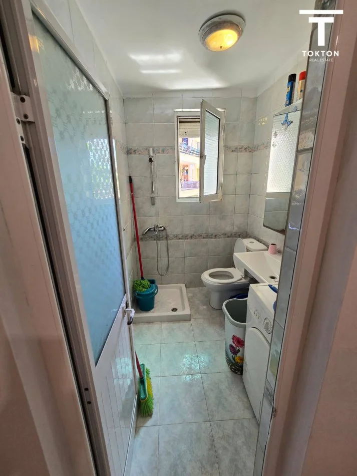 Tirane, shitet 1+1 Kati 3, 88.000 € (Hoxha Tahsim)