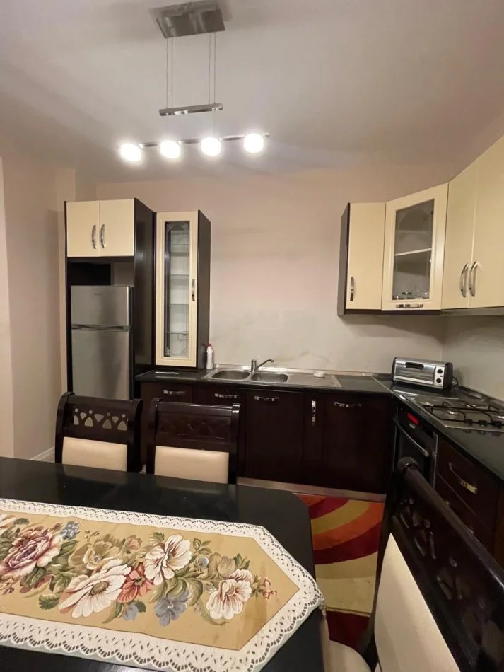 Tirane, shes apartament 2+1 , 100 m² 160.000 € (Spitali Amerikan 3)