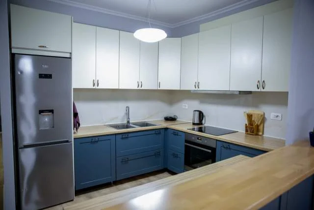 Tirane, jepet me qera apartament 2+1+A+BLK Kati 1, 120 m² 650 Euro (kopeshti zoologjik)