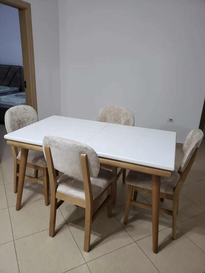 Tirane, jepet me qera apartament 2+1+Ballkon Kati 5, 116 m² 700 € (Rruga panorama)