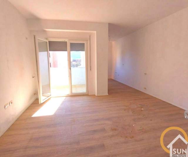 Shkoder, shitet apartament 1+1+BLK Kati 2, 73 m² 43.800 Euro (Bahce te Cakajve)