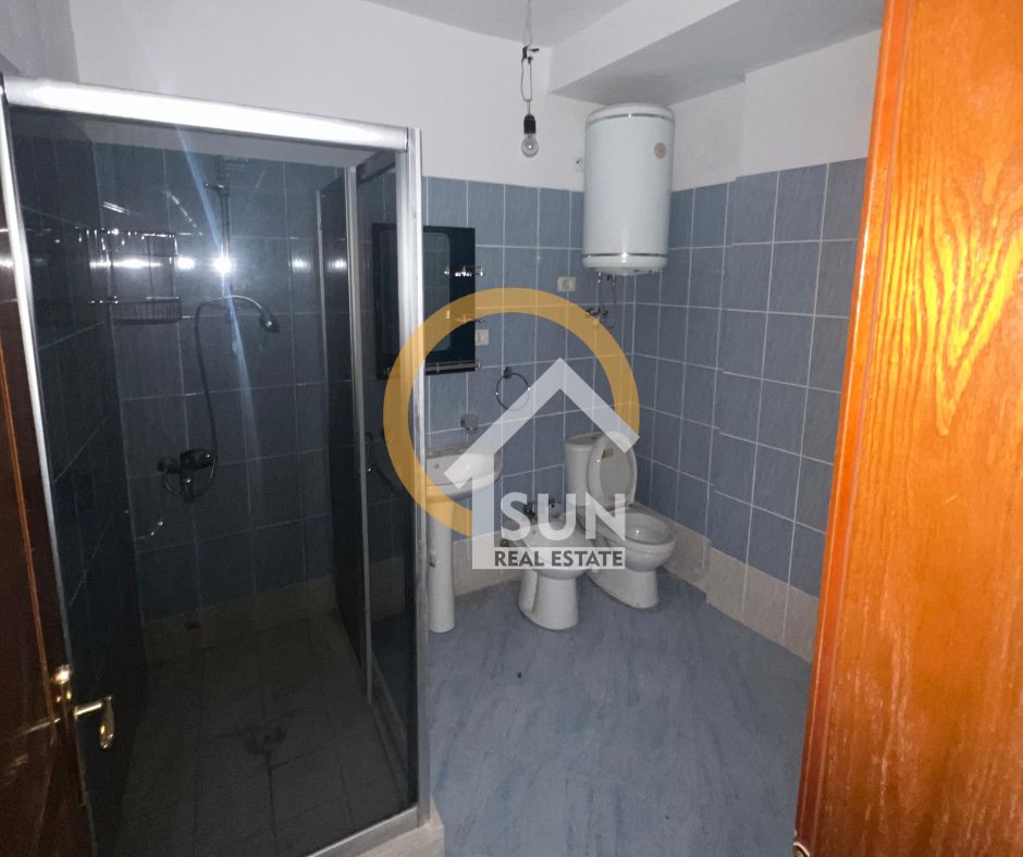 Shkoder, shitet apartament 2+1+Ballkon Kati 2, 126 m² (PERBALLE JUMBOS)