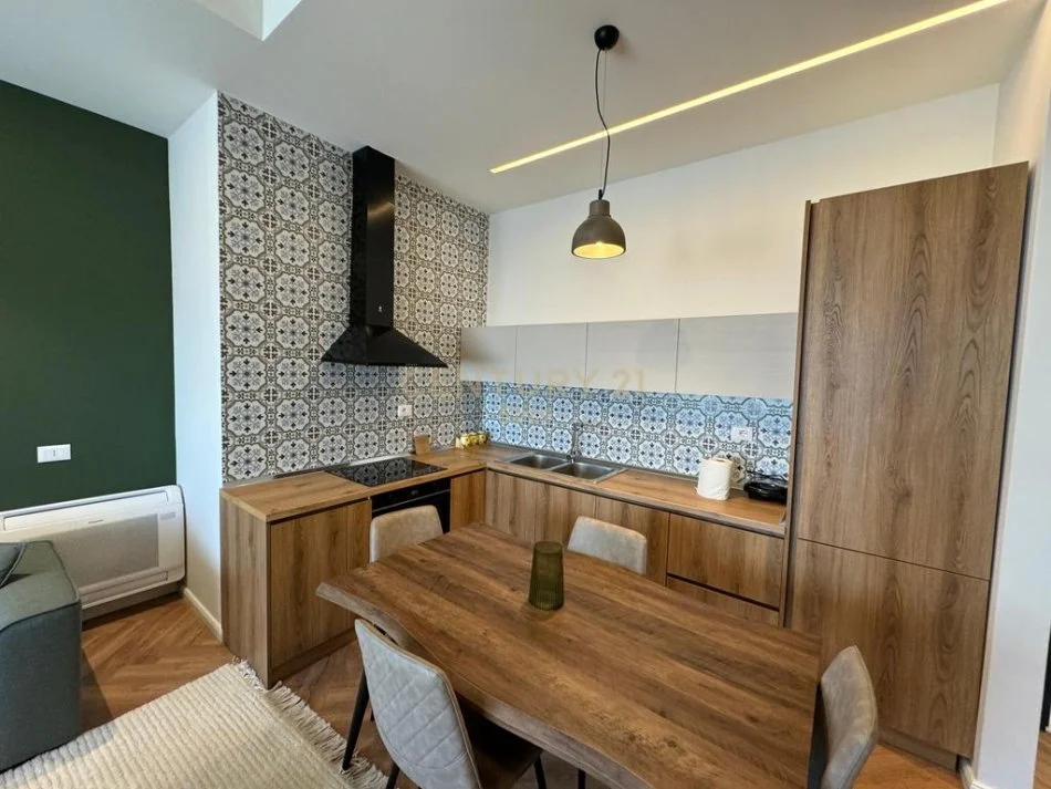Apartament 1+1 me qera te kompleksi Tower Bridge 4 te Oxhaku