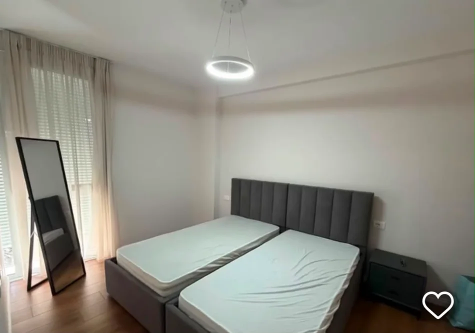 Tirane, jepet me qera apartament 2+1 Kati 2, 70 m² 750 € (Rruga e Barrikadave)